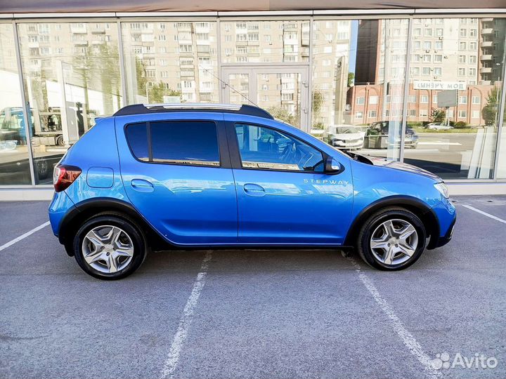 Renault Sandero Stepway 1.6 AT, 2019, 221 840 км