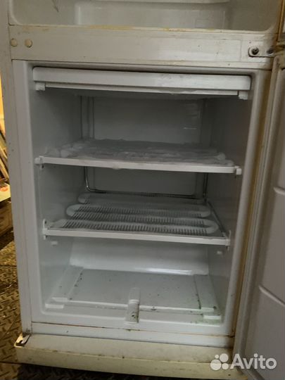 Холодильник Electrolux ERB 35098 W