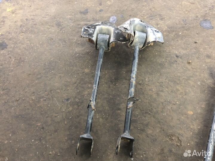 Задние рычаги renault duster 2.0л