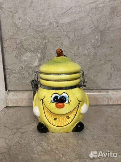 Банка для сыпучих продуктов