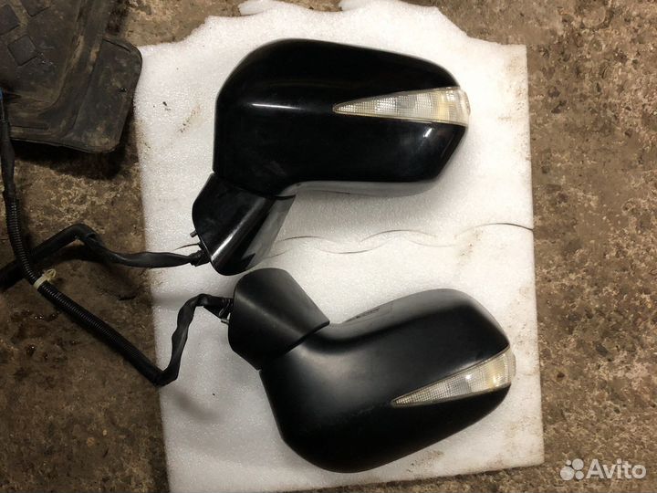 Продаю зеркало заднего вида на хонду цивик