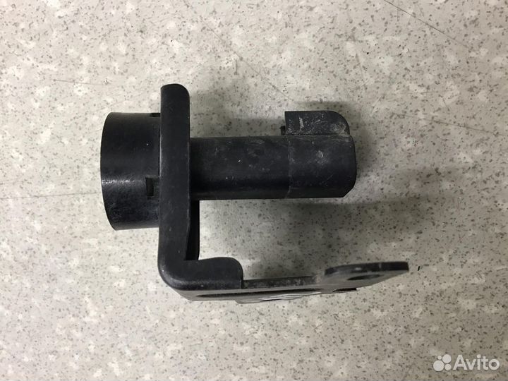 Выключатель концевой Kia Sportage 2010-2015