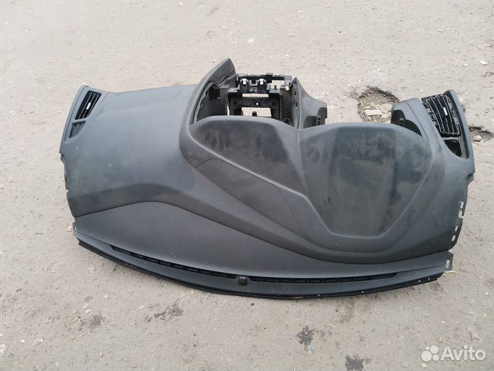 Торпеда в сборе для Ford Focus 3