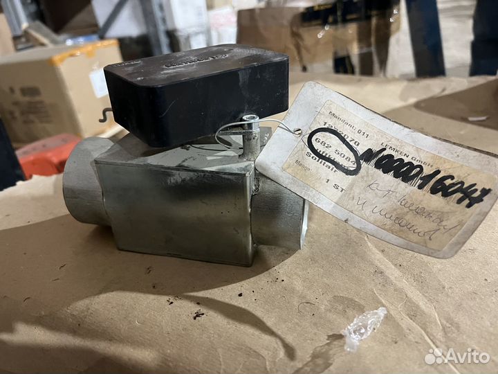 Клапан 6825084