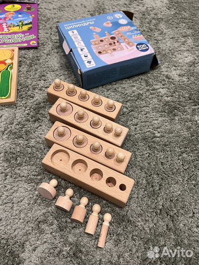 Книги для малышей и развивающие игрушки пакетом