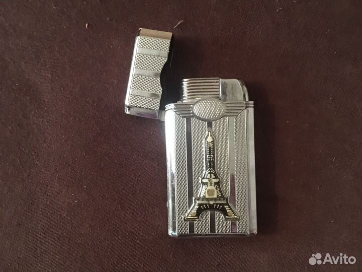 Зажигалка, привезена с Парижа- не рабочая