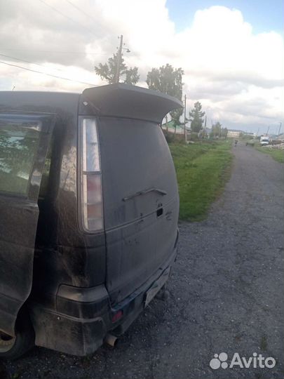 Спойлер toyota town ace noah