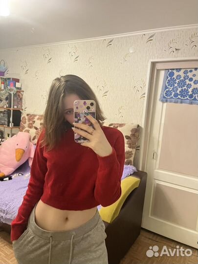 Свитер женский