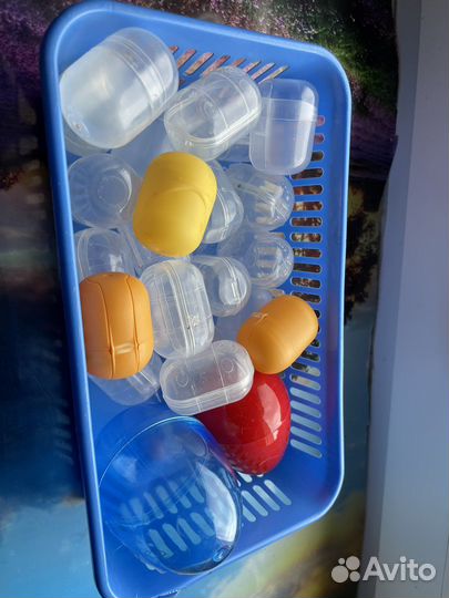 Контейнер от киндера