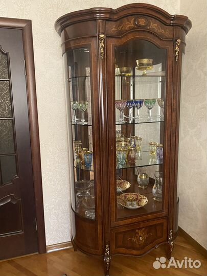 Сервант и комод