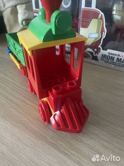 Паровозик lego duplo