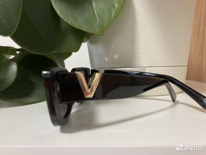 Солнцезащитные очки женские