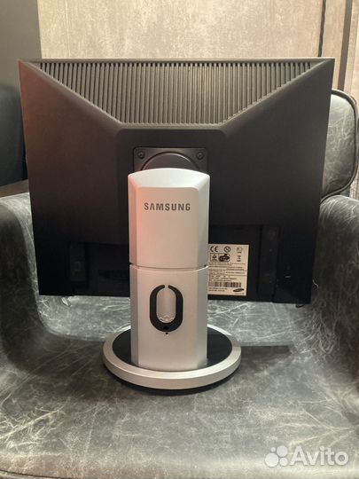 Монитор Samsung 940N