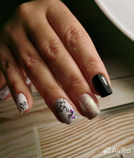 Маникюр, наращивание ногтей