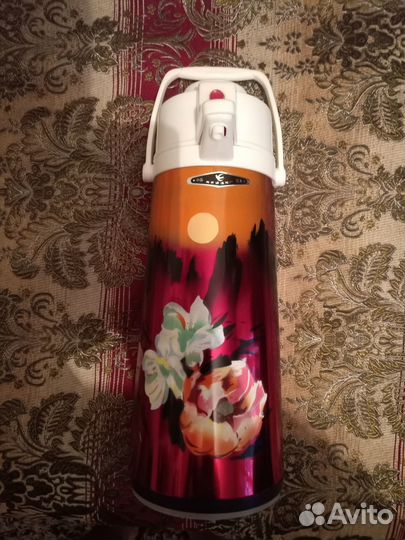 Термос с помпой