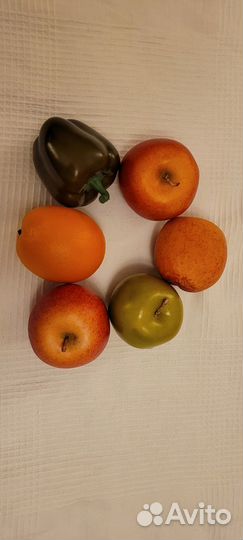 Искусственные овощи и фрукты для интерьера