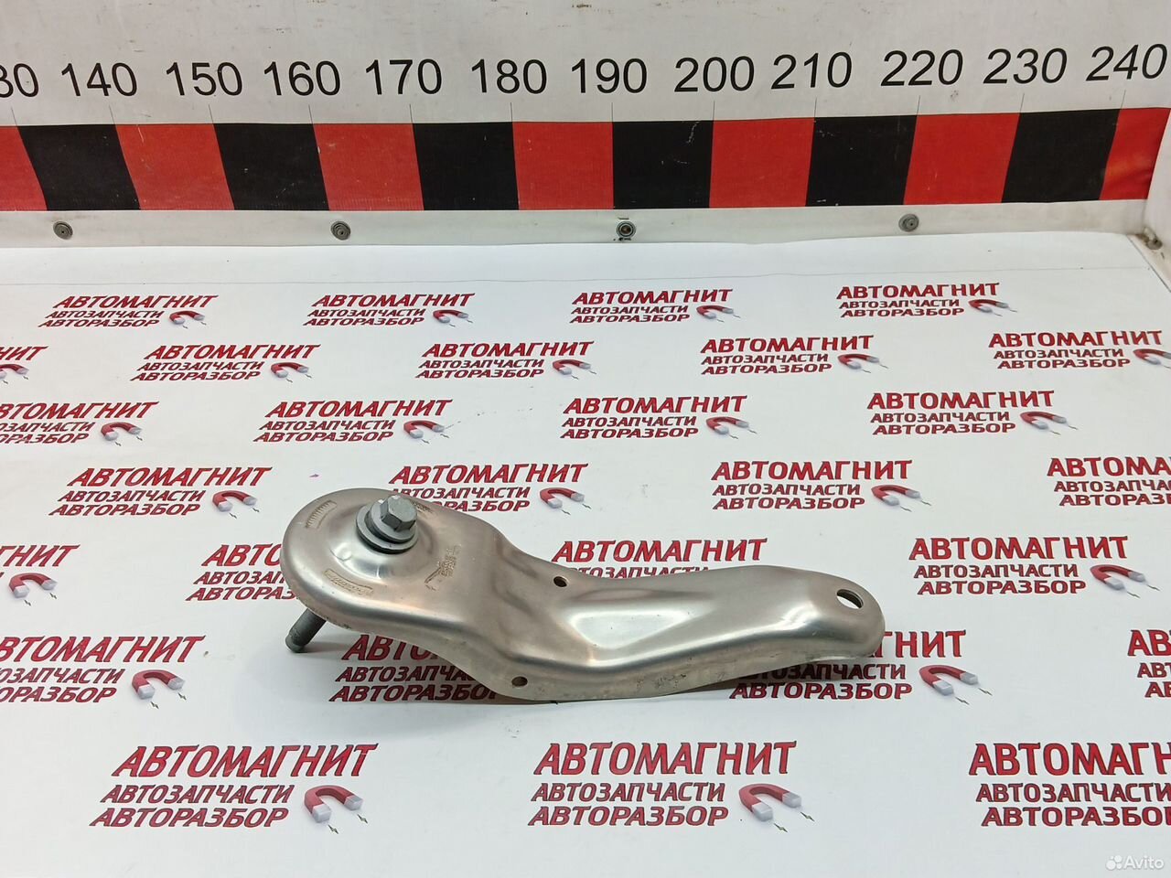 Кронштейн задней балки Lixiang L7 ultra