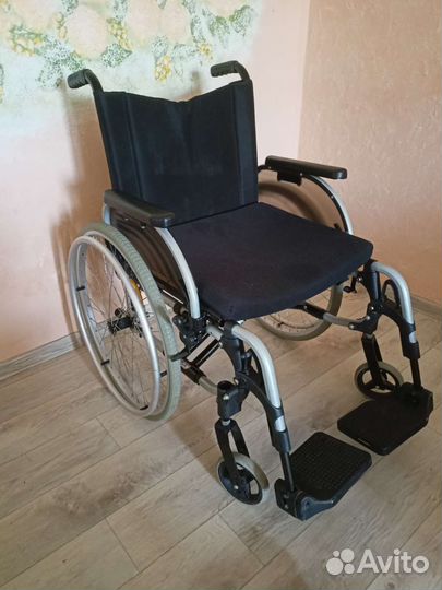 Инвалидная коляска