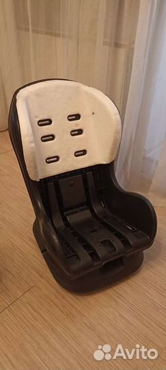 Автокресло с регулировкой спинки