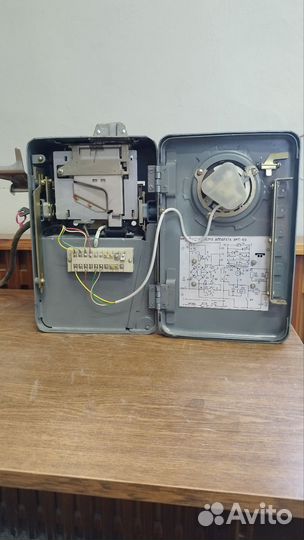 Таксофон междугородный