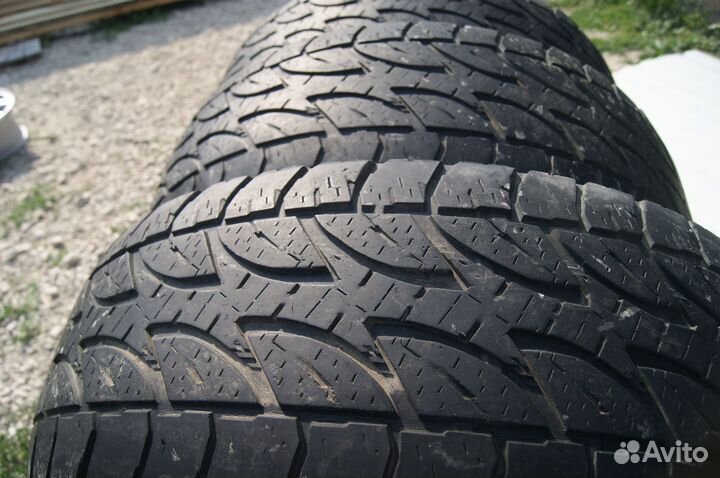 Bridgestone Dueler A/T 265/65 R17