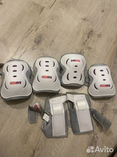 Шлем и защита для роликов