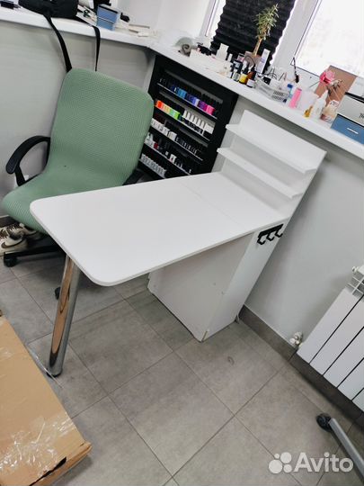 Маникюрный стол, все для маникюра