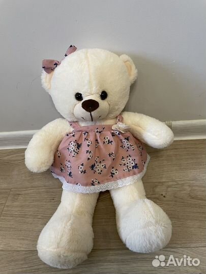 Плюшевый медведь