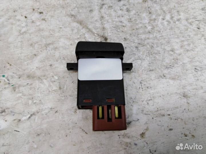 Кнопка обогрева сидений