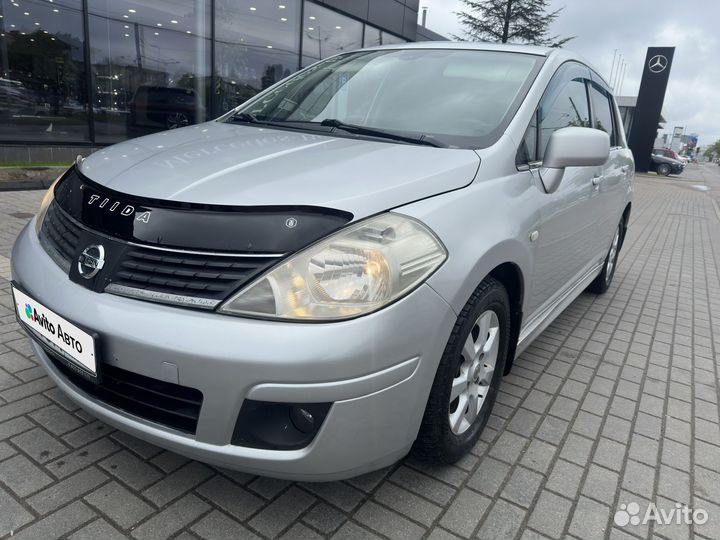 Nissan Tiida 1.6 AT, 2012, 215 000 км