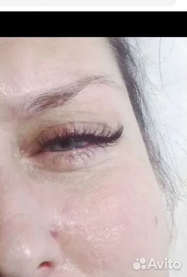 Модель на наращивание ресниц