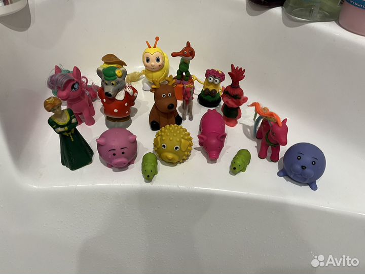 Игрушки для купания в ванной
