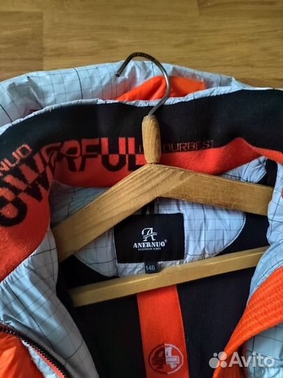 Продам детский пуховик