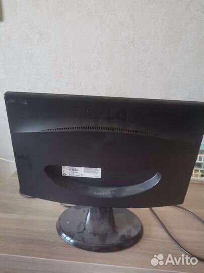 Монитор LG Flatron
