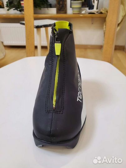 Детские лыжные ботинки