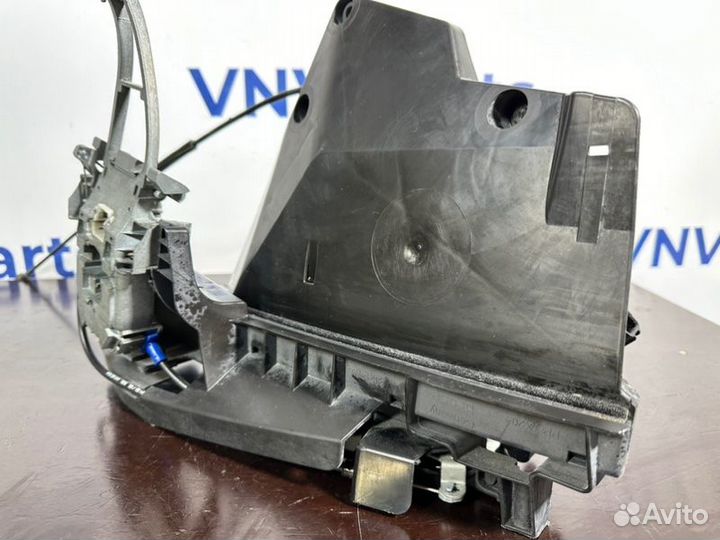 Замок боковой двери передний правый Volvo C30