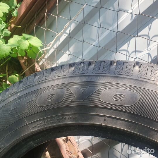 Toyo Observe GSi-5 235/60 R18 107Q