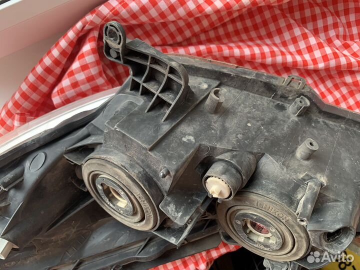 Фара правая, Nissan Wingroad y11 рестайлинг