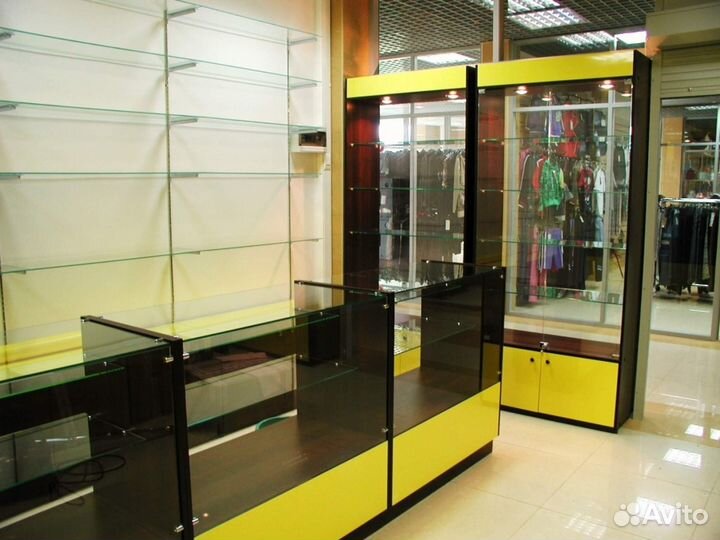 Стеклянная витрина