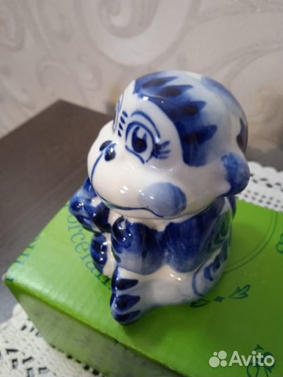 Фарфоровые статуэтки