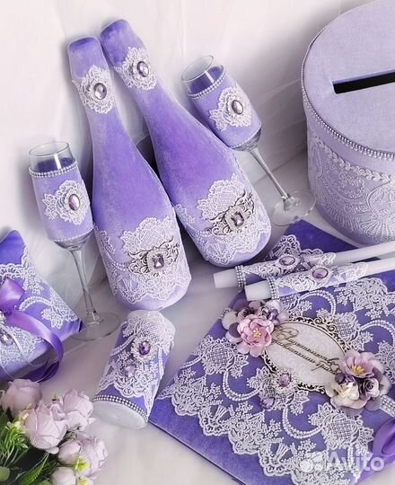 Бокалы и украшения на свадьбу