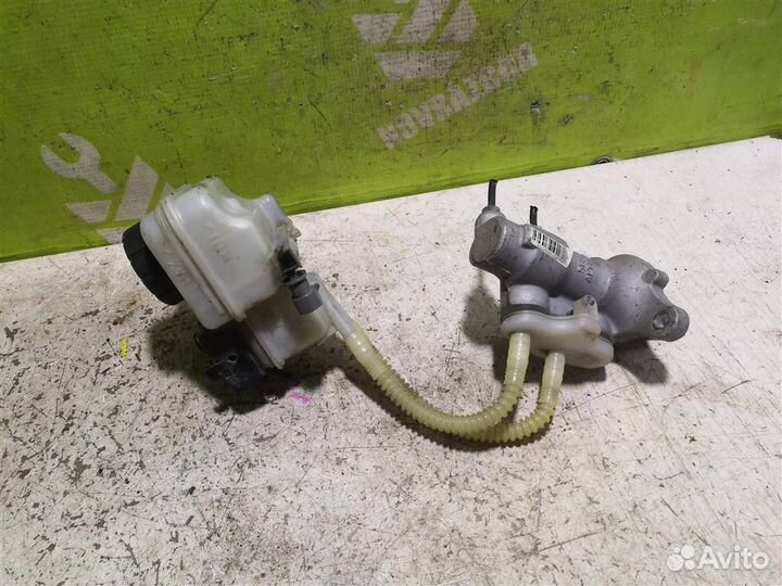 Цилиндр тормозной главный Опель Мерива