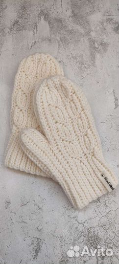 Варежки женские