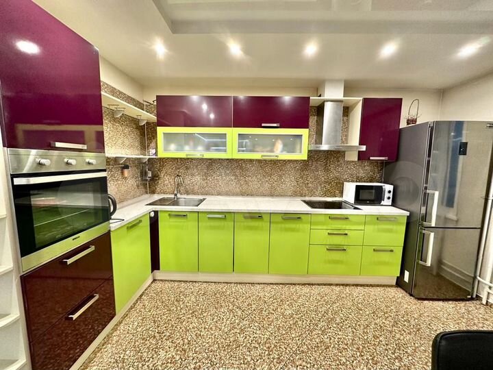 2-к. квартира, 64 м², 8/9 эт.