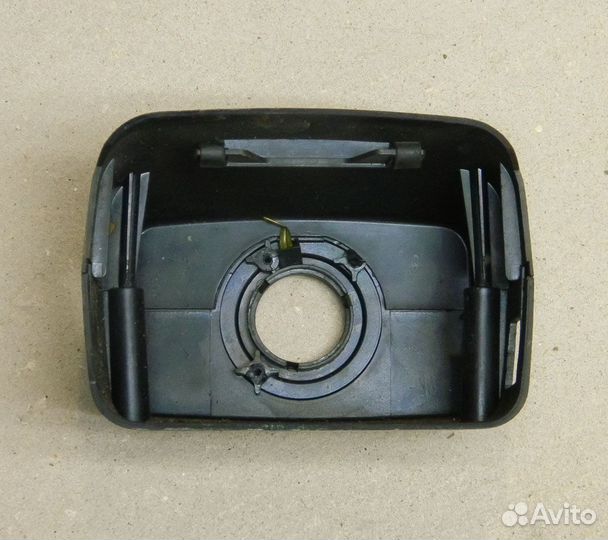 Кожух подрулевой Audi 80 B3