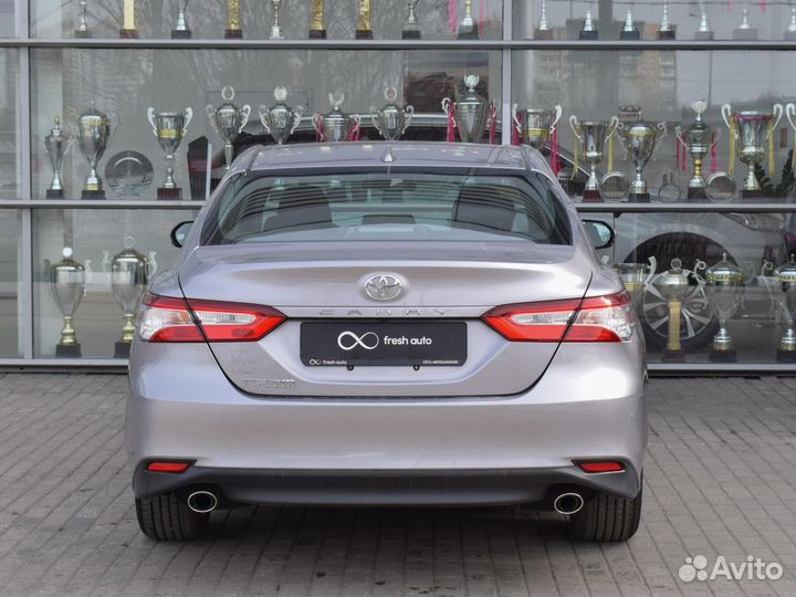 Toyota Camry 2.0 CVT, 2022, 312 км