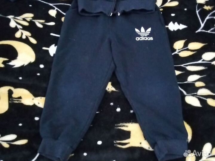 Спортивный костюм adidas для мальчика 98