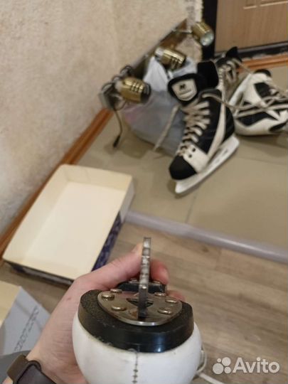 Коньки фигурные детские 27 размер