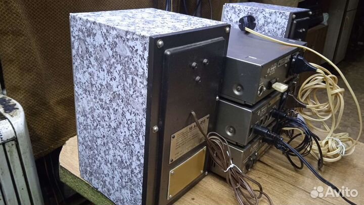 Муз. Центр Ода-102(Возможно раздельно)