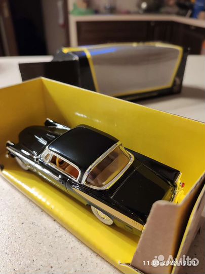 Модель 1:43 Studebaker Golden Hawk 1958